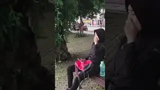Cewek Nangis Diputusin Pacarnya 