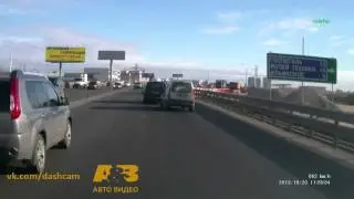 тудасюдася