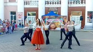 «Один раз в год».#АнастасияПетренко