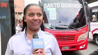 Daniela cumplió su sueño de ser conductora de autobús