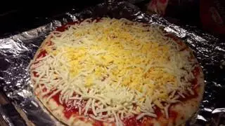 HOMADE PIZZA WITH HONEY GIRLS BUILD A BEAR YUMMM
