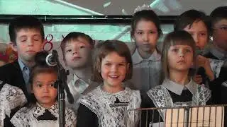 ШКОЛЬНЫЙ КОНЦЕРТ  НА  8 МАРТА , В СРЕДНИХ КАРМАЛАХ .МАРТ 2023гоДа