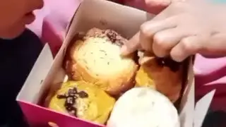 kue ini enak banget rasanya