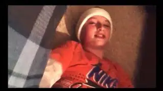 boy farting on command / video preview