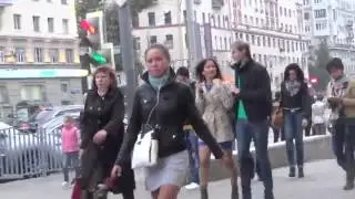 Пранк. Как потрогать девушку за грудь.
