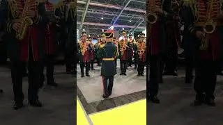 Заряжаю вас хорошим настроением на весь день.