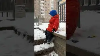 Созерцает 🥰 