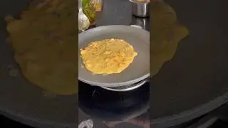 Cooking Chilla for Breakfast! Besan Chilla 