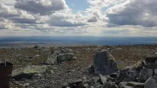 Hundshögens topp 1371 meter över havet