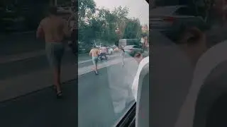 неадекватные мигранты подрезали авто а по ТМ полезли в драку. как к таким относитесь? #shorts