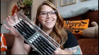 Decorating for Halloween + My Spooky Wardrobe Vlogtober Day 1