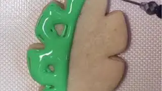 Tropical Palm Leaf Cookie Decorating Tutorial