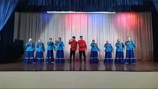 Узенький проулочек - народный ансамбль Лира