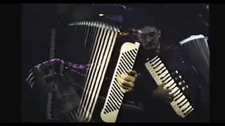 NICK ARIONDO ✿ MUSETTE A LA RUSSE ~ Ariondo plays French Musette