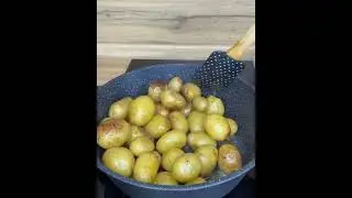 ЖАРЕНАЯ МОЛОДАЯ КАРТОШКА ЦЕЛИКОМ!! Золотистая и Хрустящая!