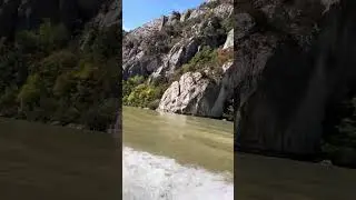 cu șalupa pe Dunăre