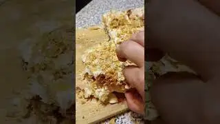 ем торт и мне не жирно вам не знаю 🤣😂