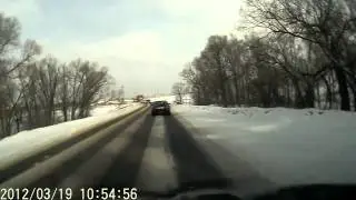 Соскользнул с дороги .