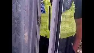 police at my door want ID