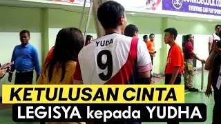 LEGISYA setia menunggu & cium tangan YUDHA usai SAMATOR menang