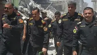 جهاز مكافحة الإرهاب وعبد الوهاب الساعدي خلال التقدم في منطقة النبي جرجيس في المدينة القديمة