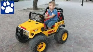 VLOG | Парк аттракционов. Матвей катается на машинках, прыгает на батуте, стреляет в тире.