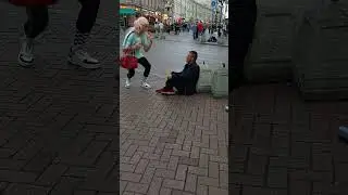 Алкаш + Трансвестит Зато честно -2!!! Арбат Побирушки 