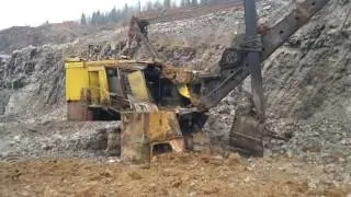 Экскаватор Экг после взрыва жесть😢😢😢