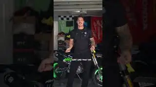 It's perfect for carrying a helmet，Net Goes over it
