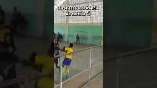 Todos acharam que eu ia bater no gol, mas tirei um passe mágico da cartola 🎩 #futsal #drible