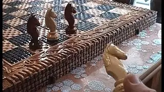 Шахматные кони. Нарды-шахматы. Резьба по дереву.