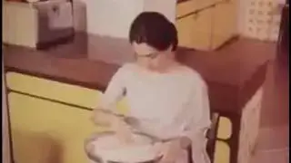 Женщина и яйца.Видинома