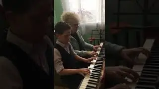 Полька на фортепиано играет Губанов Марк и его педагог Виктория Викторовна