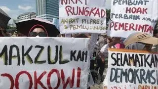 EMAK EMAK DARI SOLO MANTAN PENDETA INI AJAK LENGSERKAN JOKOWI