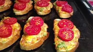 I cook instead of pizza. Tasty and fast.