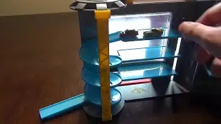 Micro Machines Park 'N Go Playcase - Playtime!