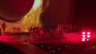 Ariana Grande - Raindrops (An Angel Cried)/ God Is A Woman (HD) - O2 Arena - 17.08.19