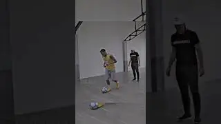 Знаете ли вы кто это? |do you know who that is?