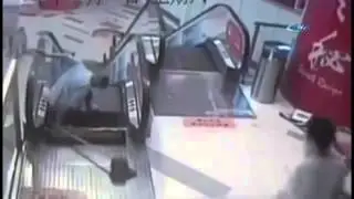 Çin’de Bir Yürüyen Merdiven Kazası Daha !