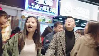 《湾湾暖辰光》湾湾和辰光旅游逛街花絮，一路有说有笑，气氛温馨