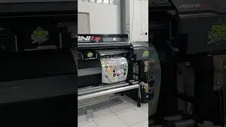 Cetak stiker super hires hologram cmyk + white #roland #superhires #uv #ronitadigitalprinting