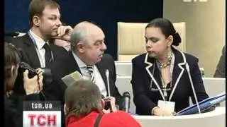 СУРКИС ОСТАЁТСЯ ДЕКАБРЬ 2010