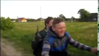 ЗАЕХАЛ В ДЕРЕВО,СЛОМАЛ НОГУ