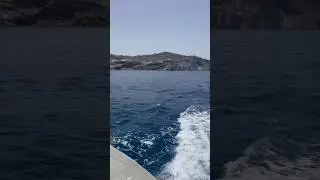 Santorini shenanigans 🤠🇬🇷