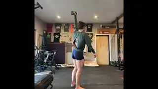 Single Arm Dumbbell Overhead Carry