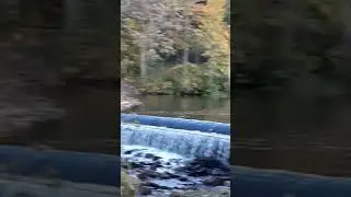 waterfall and autumn 🍂 foliage