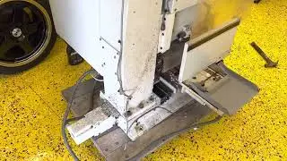 Moving a Tormach Milling machine.  PCNC 770.  Easy to move.