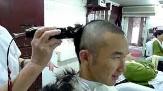新剃光頭!