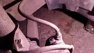 The brake bleeder valve on my Tavria/Slavuta is broken. Easy to remove.