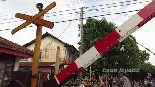 Perlintasan Kereta Api JPL 20 Pasar Banjaran [UNIK]